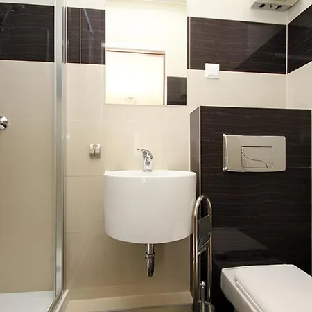 Ekonomiczne- Male Goscinne Dask ホームステイ *