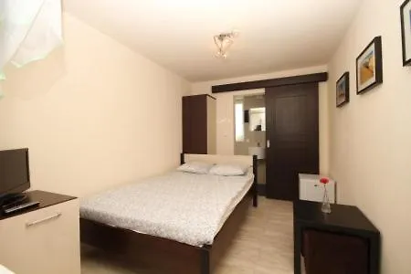 Ekonomiczne- Male Goscinne Dask Ubytování v soukromí Leba